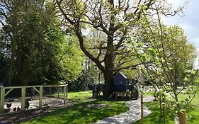 The Stables - 2 Bed With Large Garden And Hot Tub.